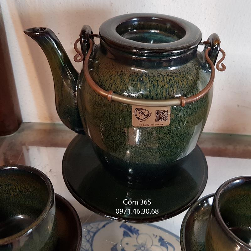 Ấm pha trà Bát Tràng men hỏa biến ngọc thỏ dáng xoài
