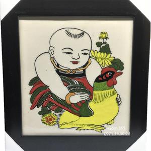 Tranh sứ Bát Tràng - Tranh Vinh Hoa - Em bé ôm gà